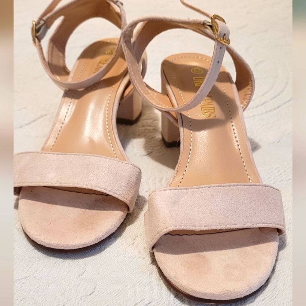 Dream Pairs Ankle strap sandals